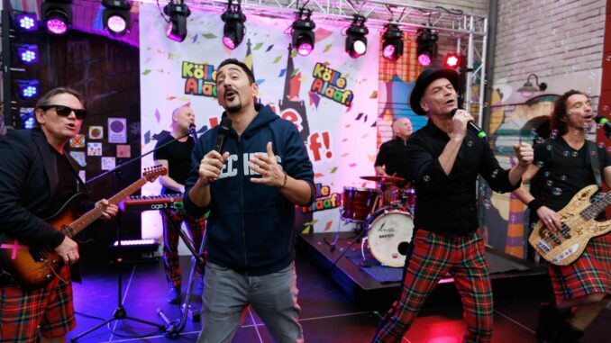 RTL-Daily „Unter uns“ setzt an Weiberfastnacht auf Brings und Eko Fresh