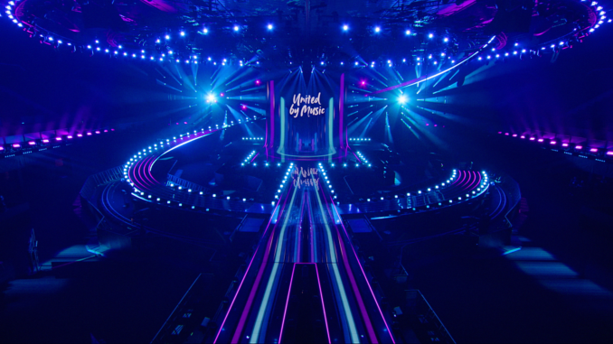 ESC 2026 Making-of: Hollywood-Regie, BAFTA-prämiertes Lichtdesign, Mozart – und ein Green Room als Kaffeehaus