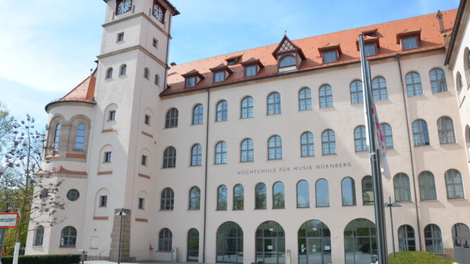 Rücktritt an der Musikhochschule Nürnberg: Hochschulrat spricht Vizepräsidentinnen das Vertrauen aus